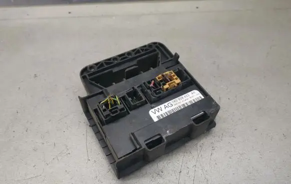 Volkswagen Golf V Comfort/convenience module 1K0959433AK