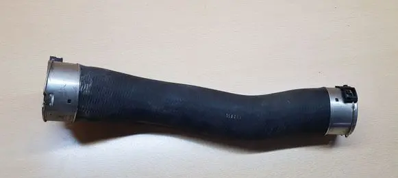 BMW 4 F32 F33 Intercooler hose/pipe 7597591