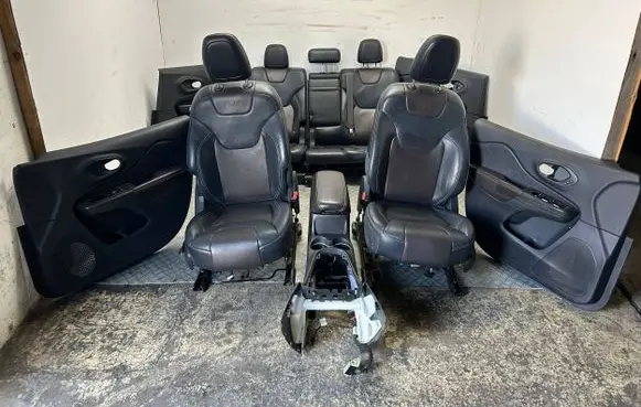 Jeep Cherokee Seat and door cards trim set 