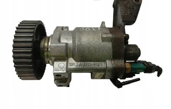 KIA Carnival Fuel injection high pressure pump R9044Z072A