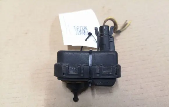Citroen C5 Headlight level adjustment motor