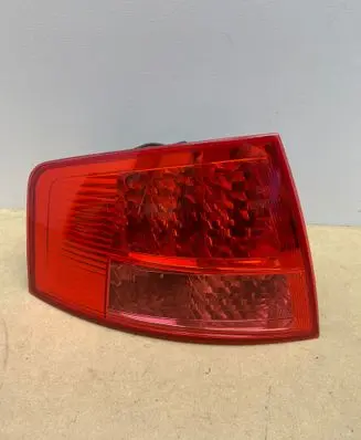 Audi A8 S8 D3 4E Rear/tail lights 4E0945095C 396001