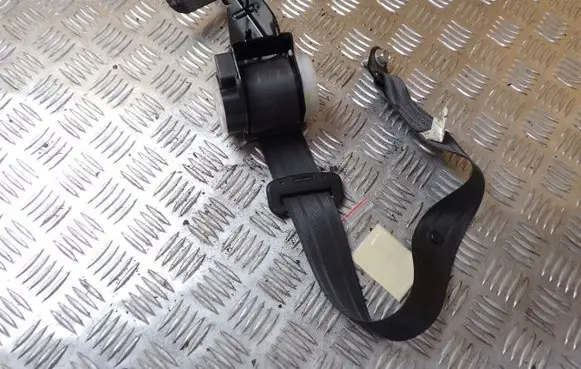 Subaru Forester SH Rear seatbelt