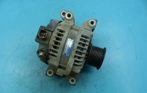 Toyota Land Cruiser (J200) Generator/alternator 27060-51010 IMPRK1101917