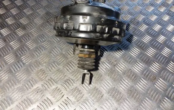 Mercedes-Benz C W203 Brake booster A0054304730