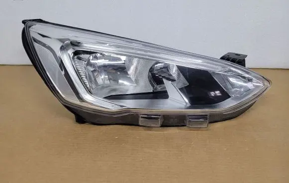 Ford Focus Headlight/headlamp