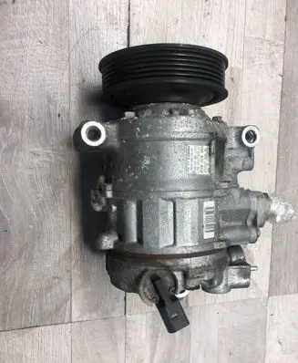 Volkswagen Golf VI Air conditioning (A/C) compressor (pump) 5N0820803F 4471503372 SEU4C
