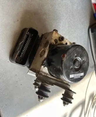 Volkswagen Transporter - Caravelle T5 ABS Pump 7H0614517B 10021201414