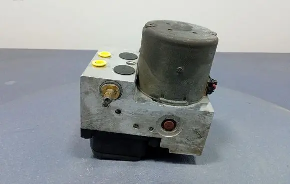 Audi A6 Allroad C5 ABS Pump 8E0614111T