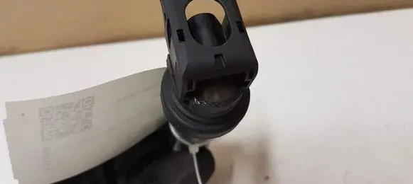 BMW 3 E46 High voltage ignition coil DMB877 P21717