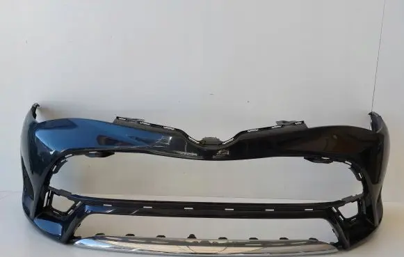 Toyota Avensis T270 Front bumper 5211905230