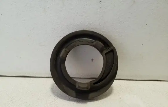 Lexus CT 200H Rear coil spring rubber mount 4825775010