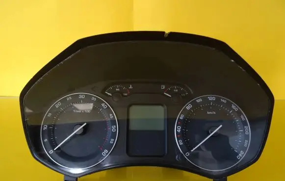 Skoda Octavia Mk2 (1Z) Speedometer (instrument cluster) 1Z0920810D