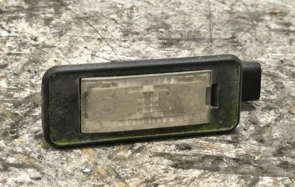 Citroen C4 II Number plate light 9662403680