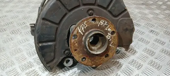 Volkswagen PASSAT B7 Front wheel hub spindle knuckle 