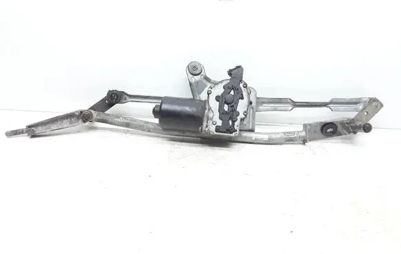 Volvo V70 Front wiper linkage and motor 8324241 09151848