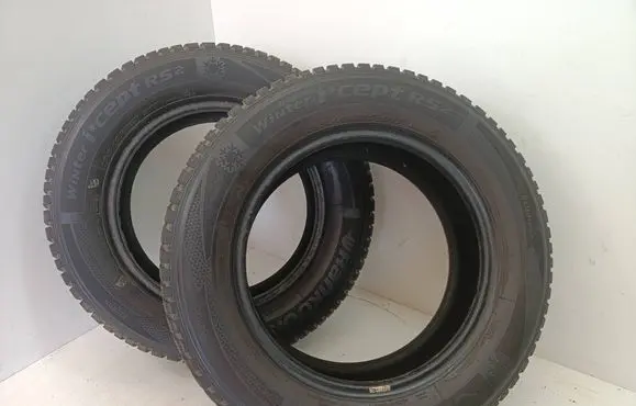 Toyota Corolla E140 E150 R15 winter tire 