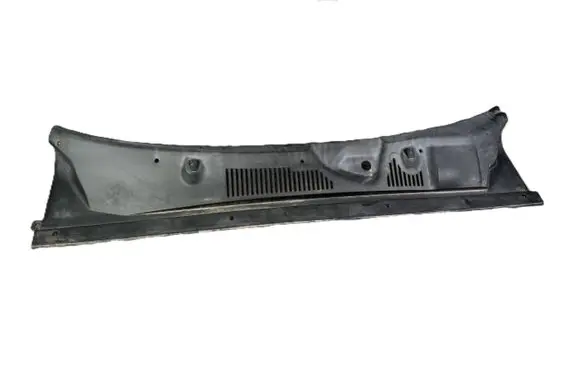 Maserati Coupe Wiper trim