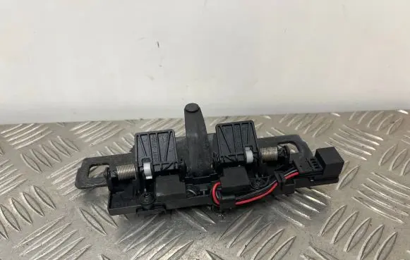Audi Q7 4M Tailgate/trunk/boot lock/catch/latch 80A827507A 80C959121A