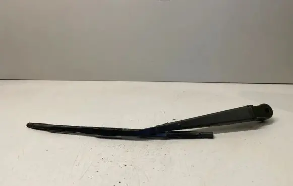 Mercedes-Benz A W169 Rear wiper blade arm