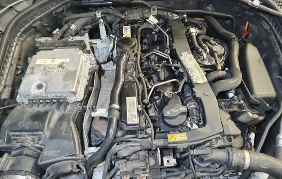 Mercedes-Benz C W205 Engine A6510100412 651921