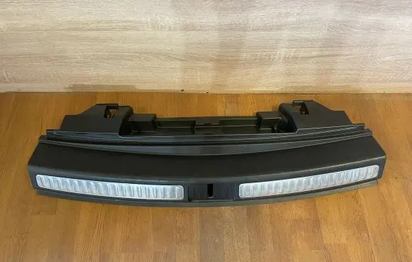 Porsche Macan (95B) Tailgate/boot lid lock trim 95B864483J