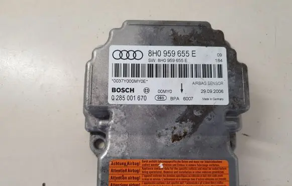 Audi A4 S4 B7 8E 8H Airbag control unit/module 8H0959655E