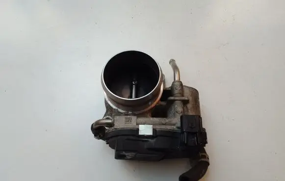 Alfa Romeo Giulia Throttle valve 04893625AB