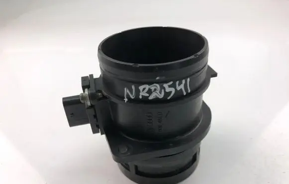 Audi A5 8T 8F Mass air flow meter 06J906461D