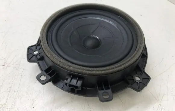Hyundai i10 Front door speaker 96330K7000