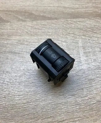 Skoda Octavia Mk2 (1Z) Headlight level height control switch 1Z0941333