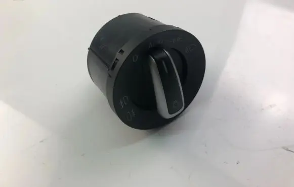 Volkswagen Jetta VI Light switch 3C8941431A
