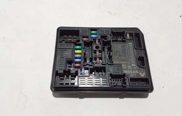 Renault Austral Fuse module 284B79985R