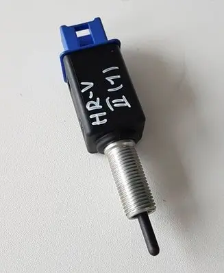 Clutch pedal sensor