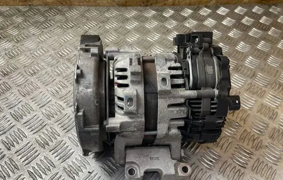 Hyundai i30 Generator/alternator 3630008000 2726656