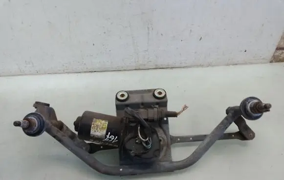 Front wiper linkage and motor