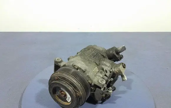 BMW 1 E82 E88 Air conditioning (A/C) compressor (pump) 6987862