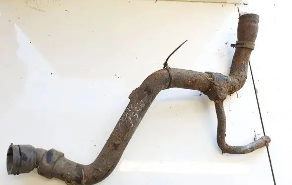 Volkswagen PASSAT B5 Engine coolant pipe/hose 4b0121101e