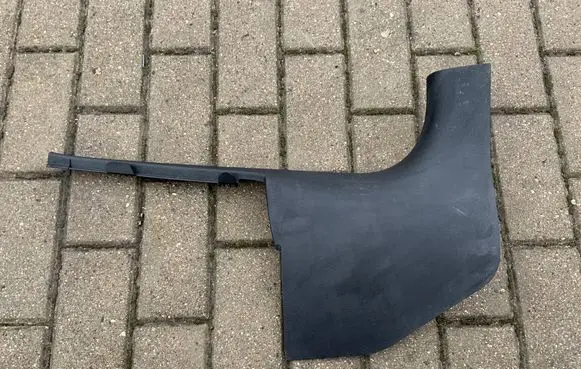 Audi A5 8T 8F Foot area side trim 8T1867272H 8T1867272