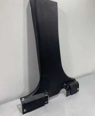 Mitsubishi Outlander (B) pillar trim (bottom) 7211A395