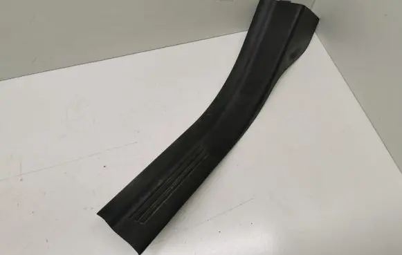 Volvo V50 Rear sill trim cover 8641787