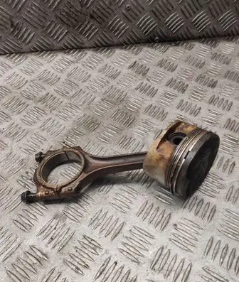 Audi A8 S8 D2 4D Piston with connecting rod r011