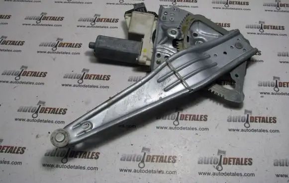 Toyota Avensis T250 Rear door window regulator with motor 0130822032