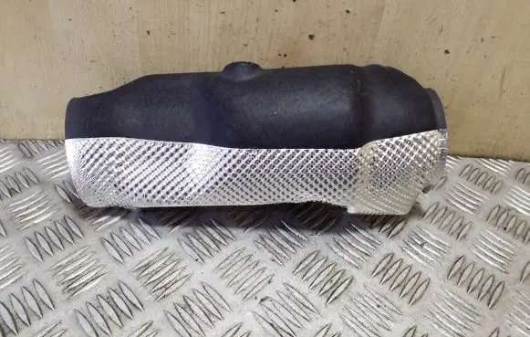 Volvo XC90 Heat shield in engine bay 31492241