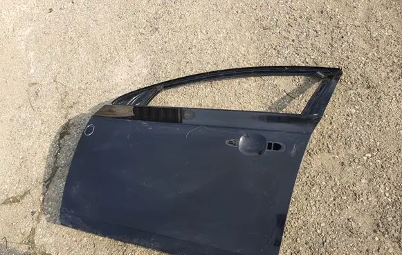 Volvo S60 Front door 31352777