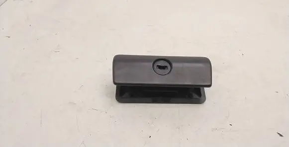 BMW 5 E39 Glove box handle