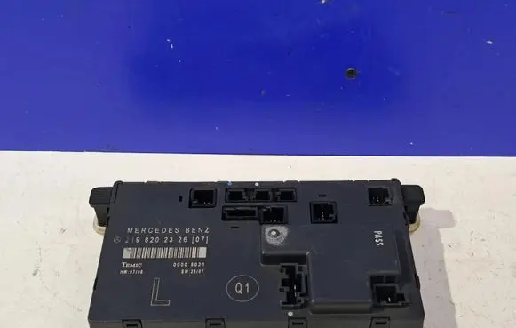 Mercedes-Benz E W211 Door control unit/module 2198202326