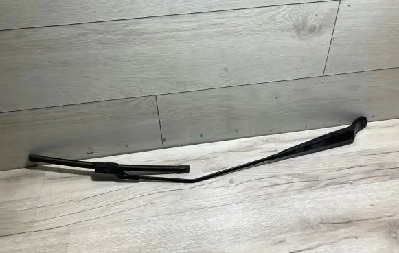 Citroen C3 Front wiper blade arm 9673292080