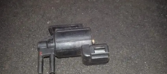 Mitsubishi Carisma Turbo solenoid valve k5t49682