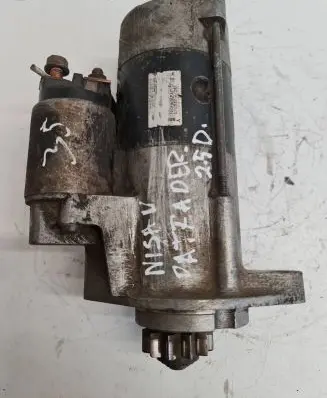 Nissan Pathfinder R51 Starter motor
